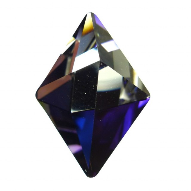 2) Crystal (001) Bermuda Blue Z CALVSI (BBZCV)